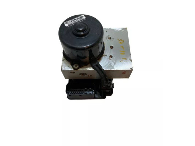 Блок АБС 8619537, 8619538 Volvo V70 2000 - 2004 года