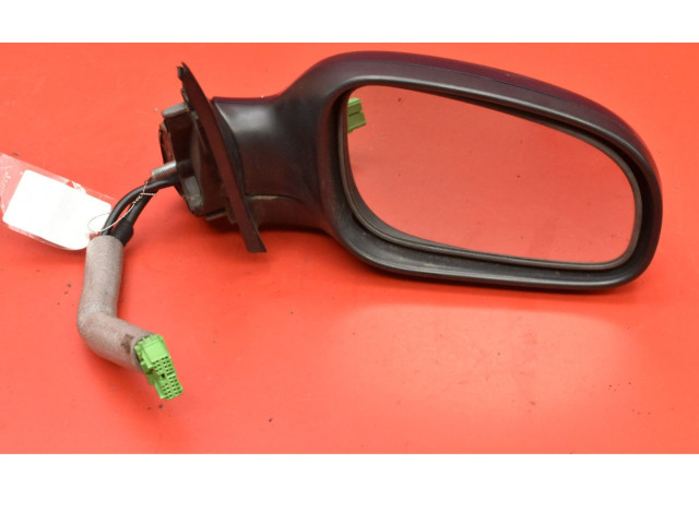 Зеркало электрическое Volvo V70 2000 - 2004 года