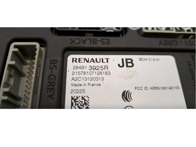 Блок комфорта 284B13925R   Renault Clio V   