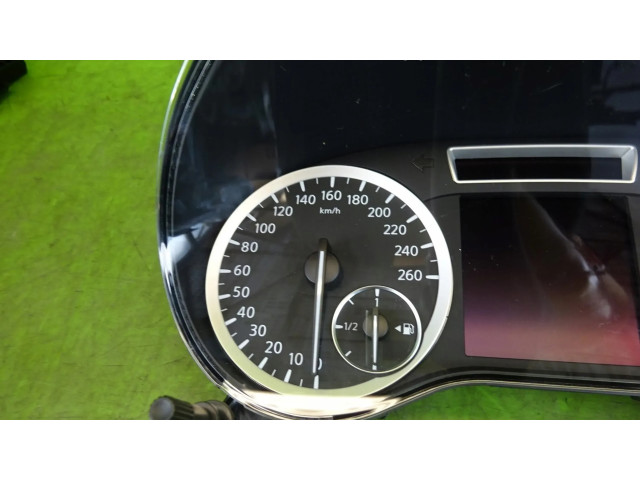 Панель приборов Infiniti Q30