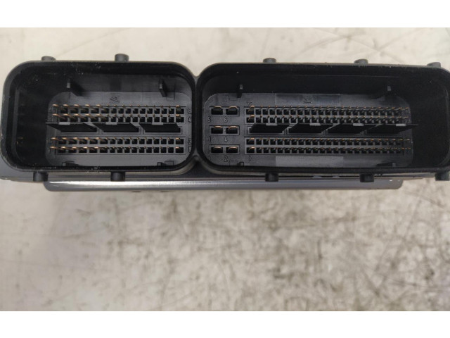 Řídící jednotka 0281012272 Volkswagen Caddy 2006