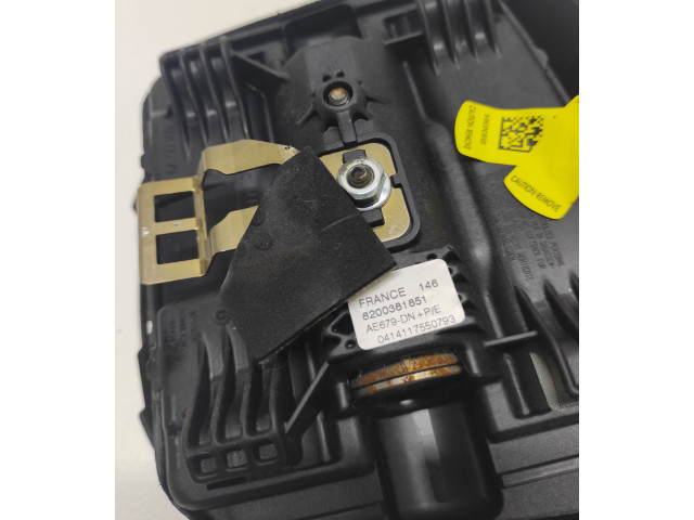 Подушка безопасности водителя 8200381851 Renault Scenic II - Grand scenic II