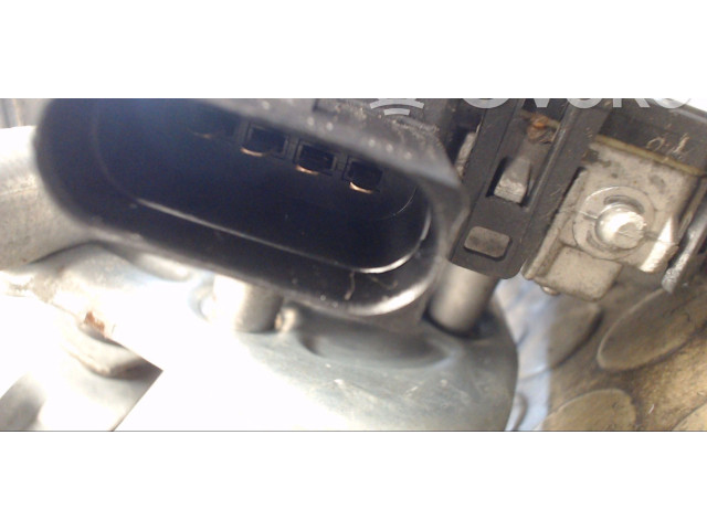 Моторчик дворников 3B1955113D, 0390241528 Skoda Superb B5 (3U)