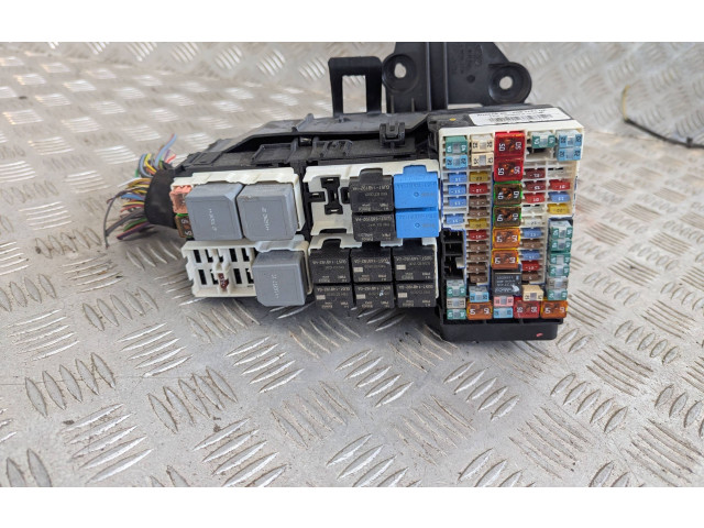 Блок предохранителей GK2T-14401-CHB Ford Tourneo Custom