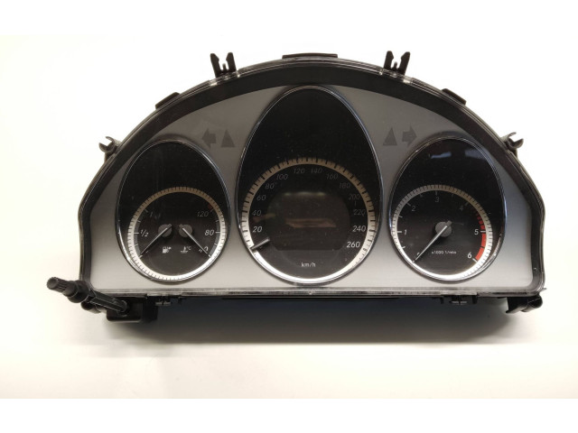 Панель приборов A2049002105, A2049022702   Mercedes-Benz GLK (X204)       