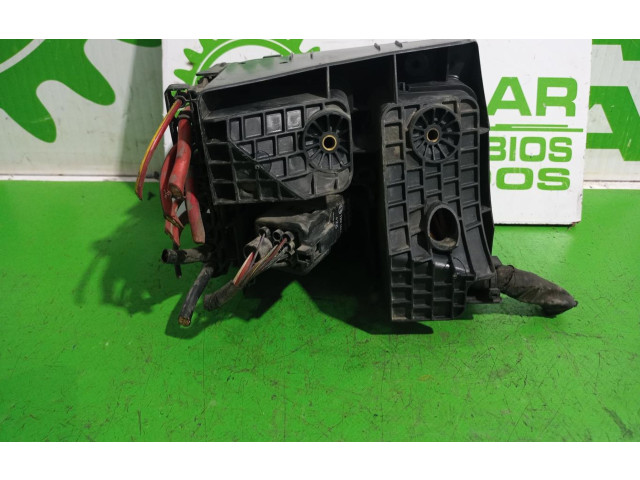 Pojistková skříňka 3C09712490 Volkswagen PASSAT 2006