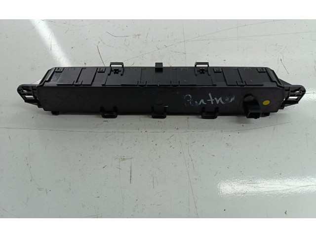 Блок управления климат-контролем 98340416ZD   Peugeot Partner III