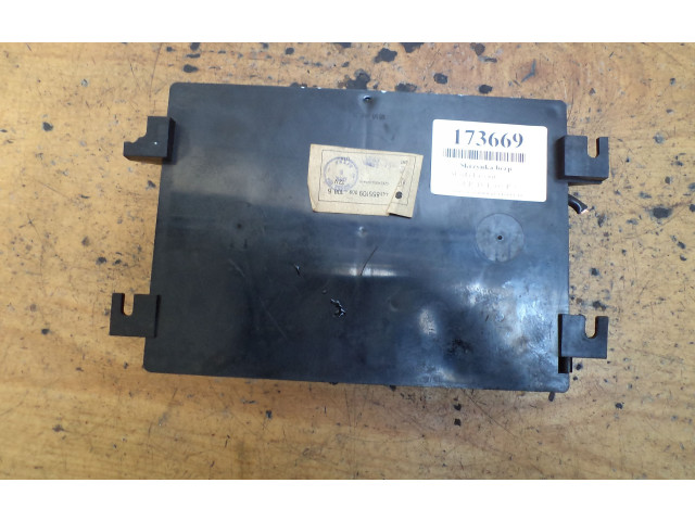 Блок предохранителей Skoda Favorit (781)