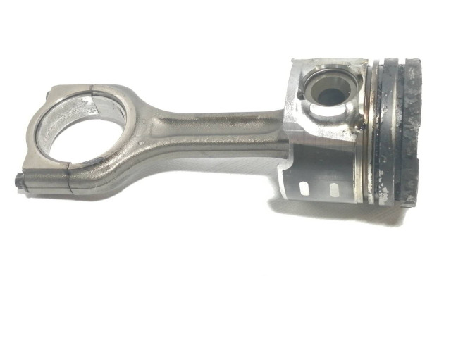 Поршень 9HX Citroen Xsara