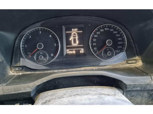 Панель приборов    Volkswagen Caddy       