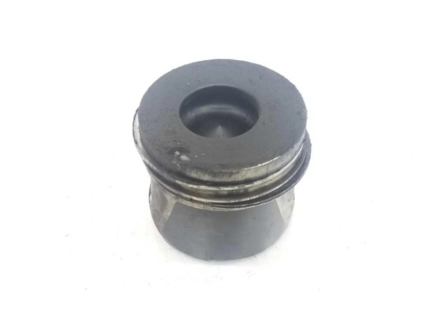 Píst 03G107065J, 03G107065C Audi A4 S4 B7 8E 8H pro naftový motor 2.0