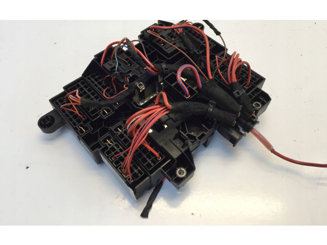 Блок предохранителей A1779061302 Mercedes-Benz GLA H247