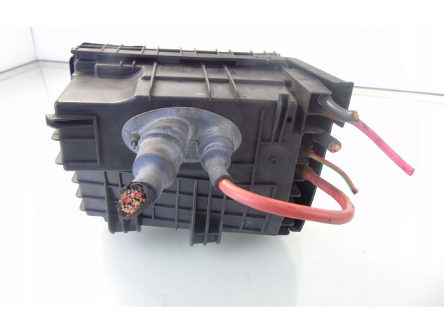 Блок предохранителей  8J0937503   Audi TT TTS Mk2    