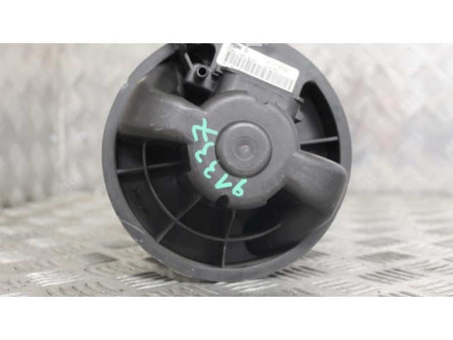 Вентилятор печки       Peugeot 107