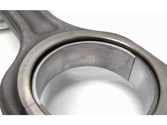  Поршень с шатуном D4164T W301  Volvo V70  