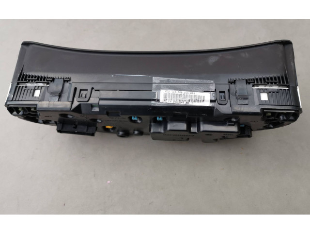 Přístrojová deska Mercedes-Benz CLK A209 C209 2002 A2085403911, 110008915028