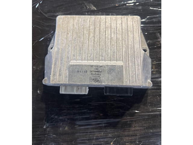 Блок управления двигателя 73812102, 9628499280   Citroen Xantia