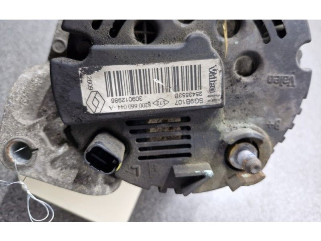 Генератор 231008344R Dacia Sandero