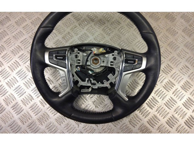 Volant Mitsubishi Outlander 2018