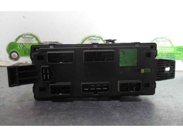 Pojistková skříňka Řídící jednotka BSM 91802M2200 KIA Joice 2001