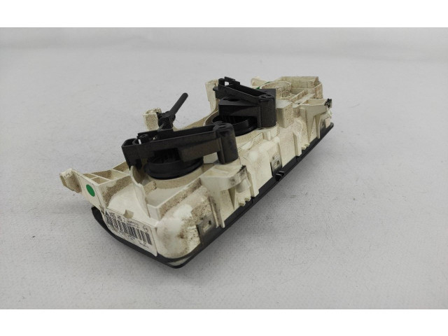 Блок управления климат-контролем 8200147157   Renault Clio II