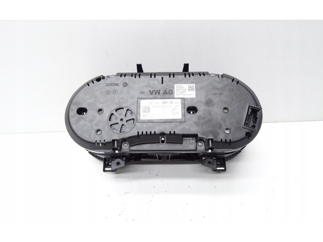 Панель приборов 5E0920981B   Skoda Octavia Mk3 (5E)       