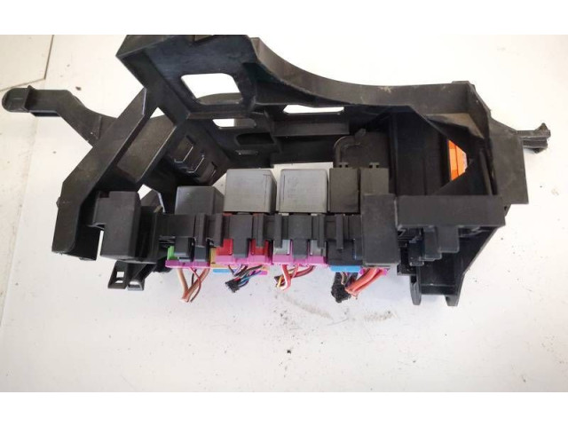   Pojistková skříňka 4l1971845, 4L1971845   Audi Q7 4L 2006