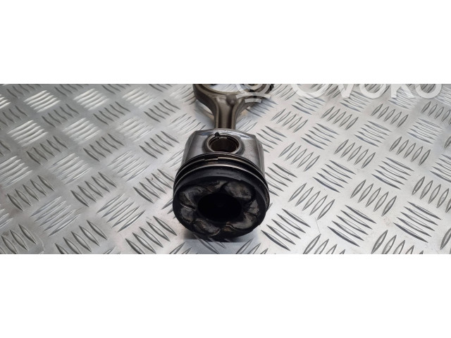  Поршень с шатуном    Audi A6 S6 C5 4B  