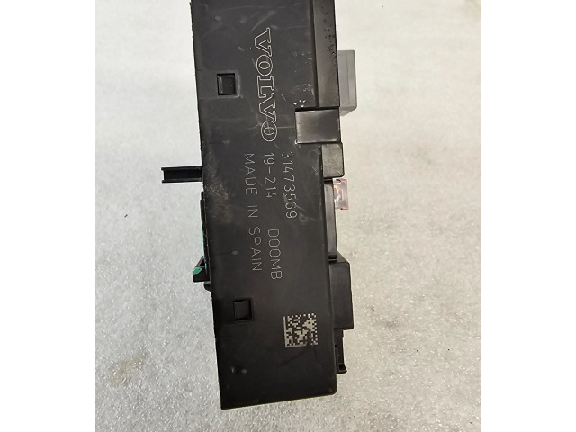 Блок предохранителей 32287002 Volvo XC90