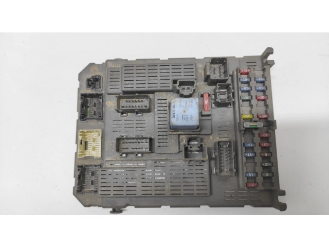 Блок предохранителей 9645352980   Citroen C5    