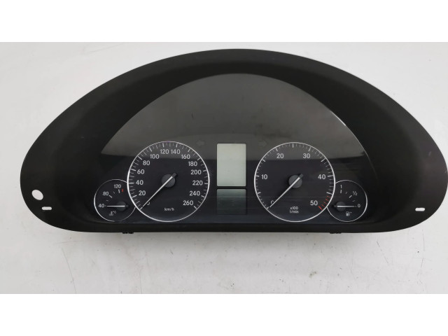 Přístrojová deska Mercedes-Benz C W203 2004 A2035404947