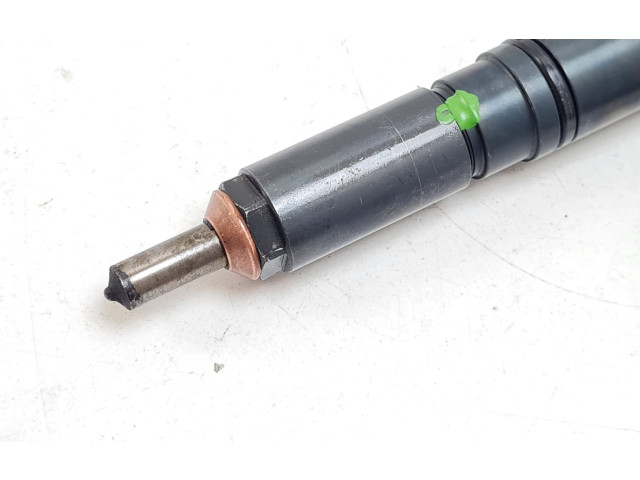 Vstřikovač 484410 Mitsubishi Pajero 4M41