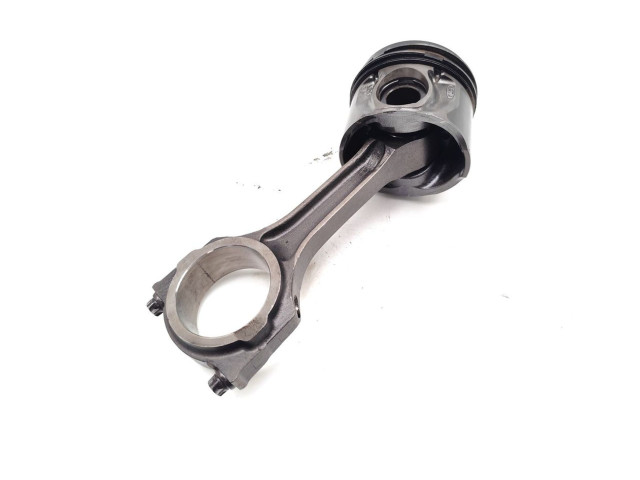 Píst    Ford Mondeo Mk III     