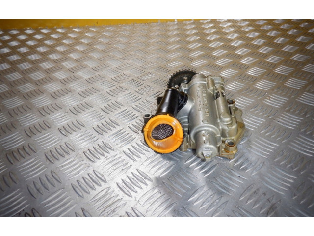 Масляный насос   04E115109S  Skoda Fabia Mk3 (NJ) 