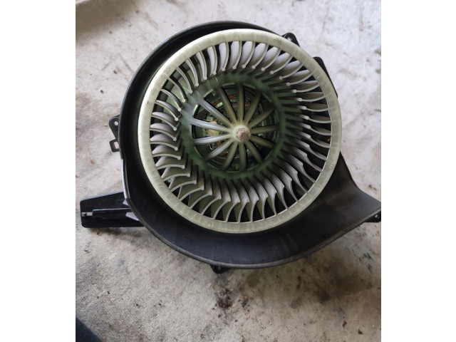 Вентилятор печки    6Q1819015C   Skoda Fabia Mk1 (6Y)