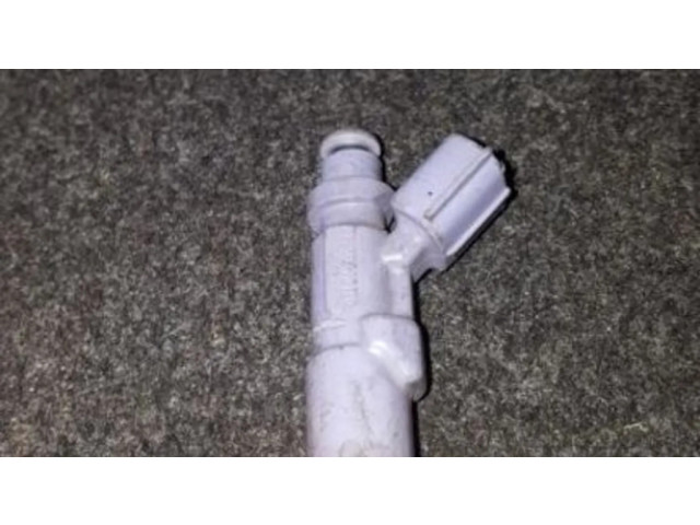 Форсунка 2325070120, 23250-70120    Lexus IS 200-300 для бензинового двигателя  2