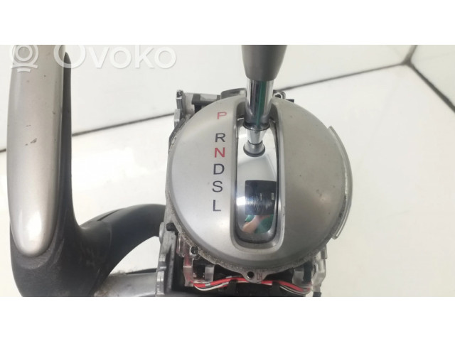 Механизм переключения передач (кулиса) (в салоне)