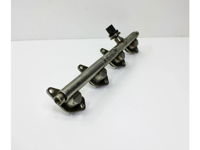 Топливная рампа A2700780645   Mercedes-Benz CLA C117 X117 W117   для двигателя M 270.920