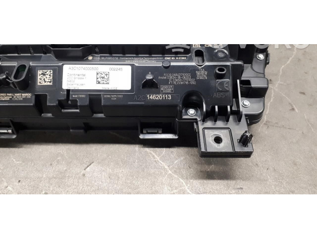 Спидометр (приборный щиток) 82a920700e   Audi A1