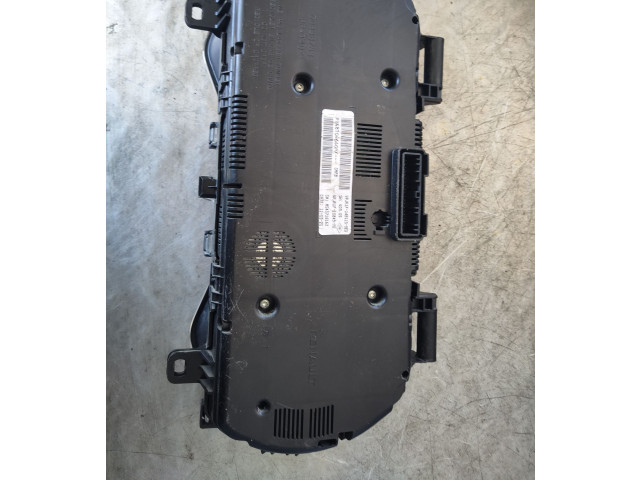 Панель приборов P248104640R Renault Clio V
