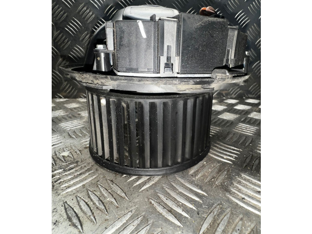 Вентилятор печки F011500045, 2468105382 Volkswagen Jetta V