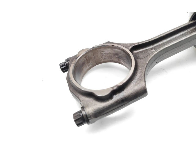 Поршень с шатуном D5204T2 D5204T2 Volvo V70