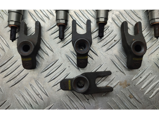 Vstřikovač 338002F610 KIA Sorento D4hb