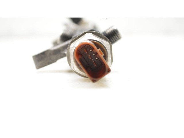 Vstřikovací lišta 03L089N Volkswagen Tiguan CBAB,CFFB