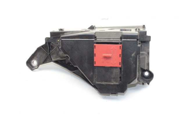 Блок предохранителей  A2135403939   Mercedes-Benz EQC    