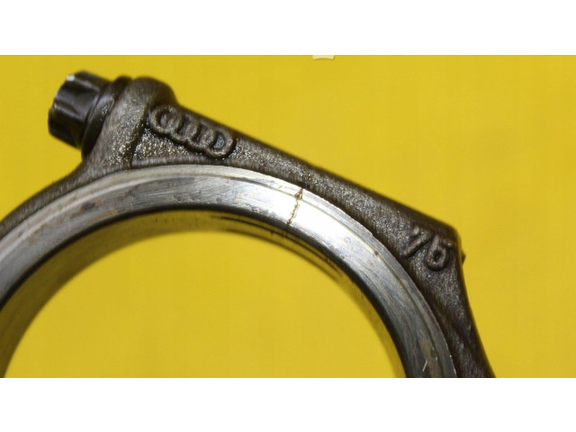 Píst    Audi A8 S8 D3 4E     