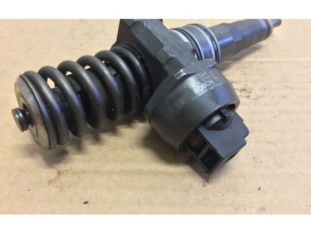 Форсунка 038130073BP Skoda Fabia Mk2 (5J)