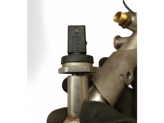 Vstřikovací lišta 06E130089AF Audi Q7 4M