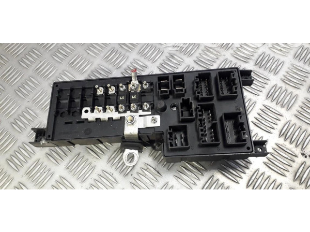 Блок предохранителей  518829007, 8678449-petp2x   Volvo V70    