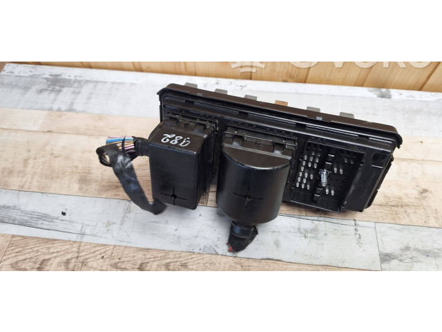 Pojistková skříňka Opel Antara 2008